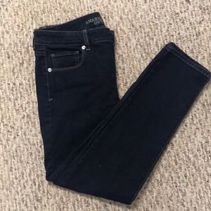 America eagle dark wash jeans. Size 10. EUC.